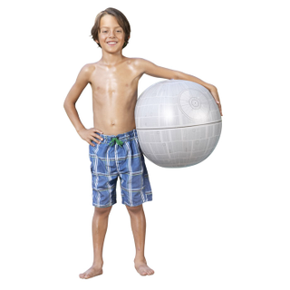 Illustration for article titled Star Wars Pool Inflatables Impress Princess Leia (Bikini Version)